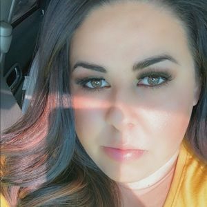 Meet your Posher, Araceli